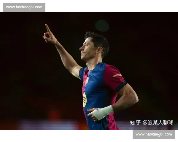 跟队：莱万重返合练 剑指埃尔切之战